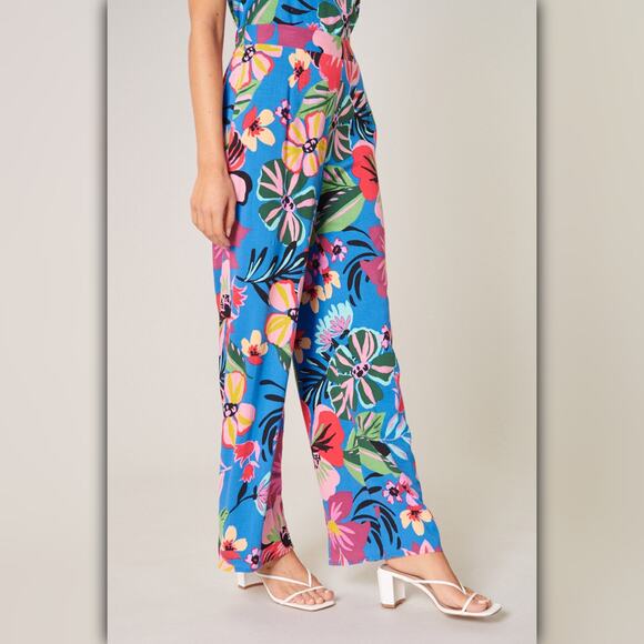 A160 ✽ Floral Wide Leg High Rise Pants With Pockets - Picture 2 of 5